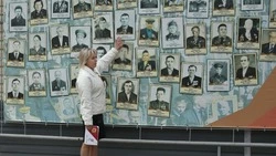 Сотрудники Новосадовской библиотеки и ЦКР провели экскурсию «Маршрут Памяти» для школьников