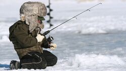 Спасатели рассказали белгородцам об опасностях зимней рыбалки