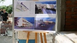 Татьяна Круглякова и Вячеслав Гладков осмотрели ход капитального ремонта Новосадовской СОШ
