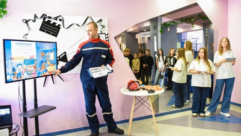 Белгородские энергетики научили школьников правилам электробезопасности в День защиты детей