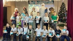 Посвящённое открытию новогодней ёлки мероприятие прошло в селе Беловское