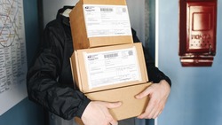 Курьеры Почты России доставили в декабре белгородцам более 20 тысяч посылок