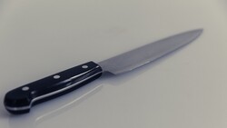 Житель Белгородского района ранил мужчину кухонным ножом