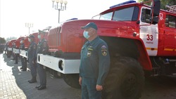 Пожарные и спасатели Белгородской области получили 10 новых автомобилей