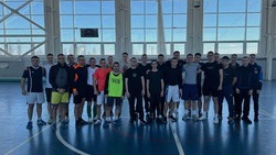 Белгородские полицейские провели товарищеский футбольный матч с курсантами