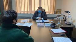 Глава администрации Белгородского района Владимир Перцев провёл приём в Октябрьском