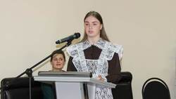 Презентация поэтического сборника Юлии Калининой прошла в Ясных Зорях