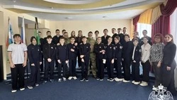 Росгвардейцы провели круглый стол со школьниками в Комсомольском