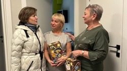 Анна Куташова проведала находящихся в ПВР жителей Белгородского района