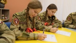 Кадеты школы №37 города Белгорода приняли участие в акции «С любовью к маме»