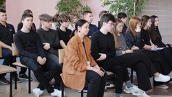 Праздничная программа «Мы молодые – нам выбирать!» состоялась в Разуменском ЦКР