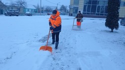 214 сотрудников и 39 единиц снегоуборочной техники вышли на уборку территории в Белгородском районе
