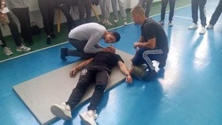 Занятие по тактической медицине для молодых полицейских прошло в Белгородском районе