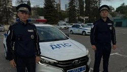 Белгородские сотрудники Госавтоинспекции оказали помощь в сопровождении мужчины с тяжелой травмой