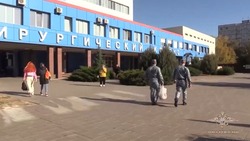 Белгородские полицейские навестили спасённого ими после атаки дрона молодого человека в больнице