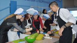 Шеф-повар провёл для ребят из Белгородского района мастер-класс