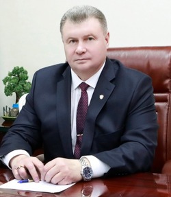 Владимир Перцев поздравил жительниц Белгородского района с Международным женским днём