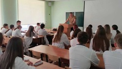 Белгородские росгвардейцы провели круглый стол со студентами медицинского колледжа