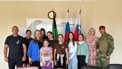 Молодёжь Белгородского округа встретилась с героем СВО