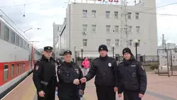 Частицу Благодатного огня доставили в приграничные регионы России