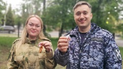 Белгородские росгвардейцы из числа почётных доноров поддержали акцию «Сирень Победы»