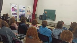 Спасатели провели профилактическую беседу со студентами БГИИК