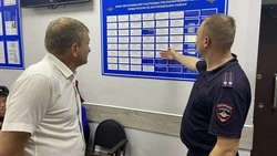 Представитель Общественного совета проинспектировал работу участковых районного ОМВД