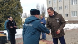 Вячеслав Гладков вручил ключи от новых специализированных автомобилей белгородским огнеборцам