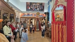 Праздничная программа «Здравствуй, май!» прошла в Белгородском театре кукол