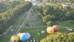 Корреспондент «Знамени» посетила фестиваль воздухоплавания и полетала на воздушном шаре