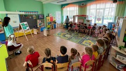 Сотрудники Центра экологической безопасности провели экоурок для малышей Разуменского детского сада