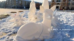 В Белгороде начали убирать новогодние украшения