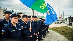 Ребята из Белгородской области отправились служить в десант