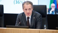 Вячеслав Гладков заслушал доклад о строительстве и покупке жилья белгородцам из приграничья