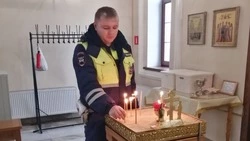 Белгородские сотрудники Госавтоинспекции почтили память жертв ДТП