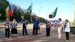 Кино, стихи и песни под баян. Беловцы отметили Первомай в Центре культурного развития