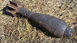 Рабочие обнаружили миномётную мину во время рытья траншеи в Северном