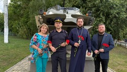 Члены Общественного совета ОМВД почтили память павших при исполнении служебного долга сотрудников