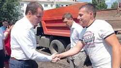 Вячеслав Гладков поблагодарил добровольного помощника за участие в восстановлении домов в Белгороде