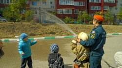 Ученики дубовской начальной школы встретились с пожарными