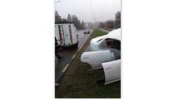 Водитель иномарки протаранил опору ЛЭП в Белгороде