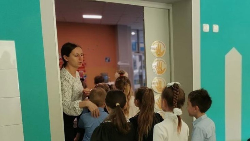Белгородские власти взяли на контроль организацию пропускного режима в школах 