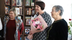 Двое жительниц Белгородского района приняли поздравления с Днём Рождения