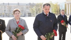 Губернатор и члены белгородского правительства почтили память советских солдат