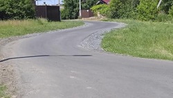 Рабочие отремонтировали дорогу в селе Новая Наумовка Белгородского района