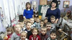 Белгородские дети совершили экскурсию в музейную комнату Крутологского Дома культуры