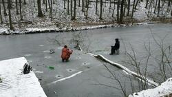 Рыбаки вышли на лёд в Таврово