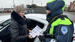 Белгородские полицейские напомнили водителям и юным жителям района о ПДД