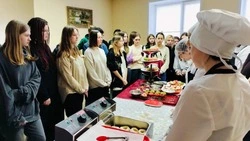 Обучающиеся Новосадовской СОШ посетили Дмитриевский аграрный колледж