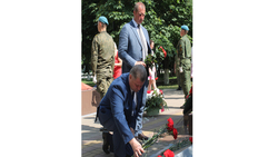Возложение цветов прошло в посёлке Майский Белгородского района в День памяти и скорби